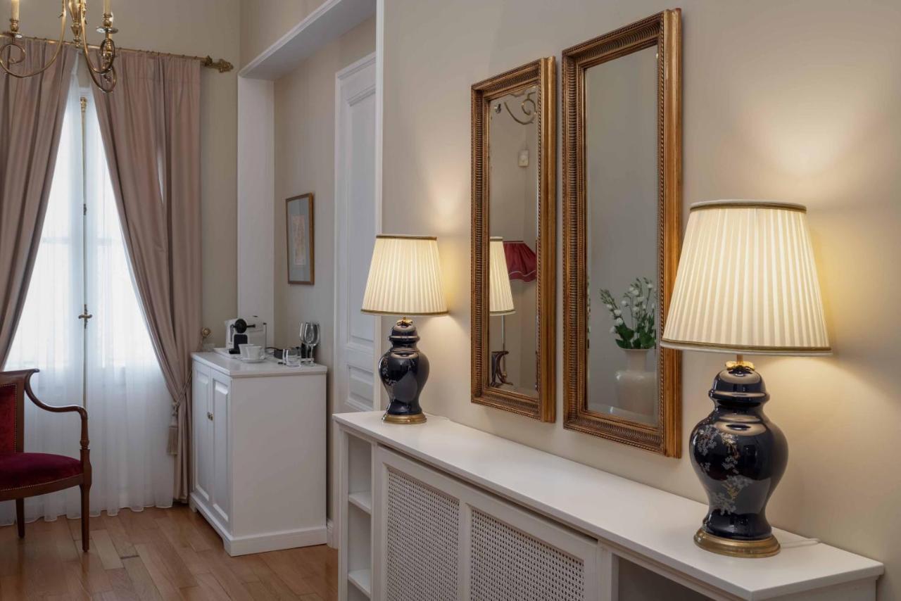 Noble Suites Atena Exterior foto